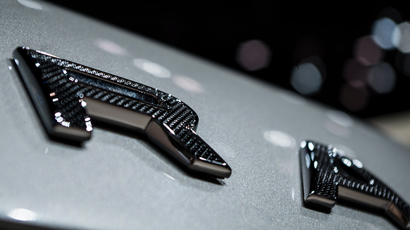 Illustration for article titled Good Luck Finding Every Button In The $200,000 Range Rover SVAutobiography